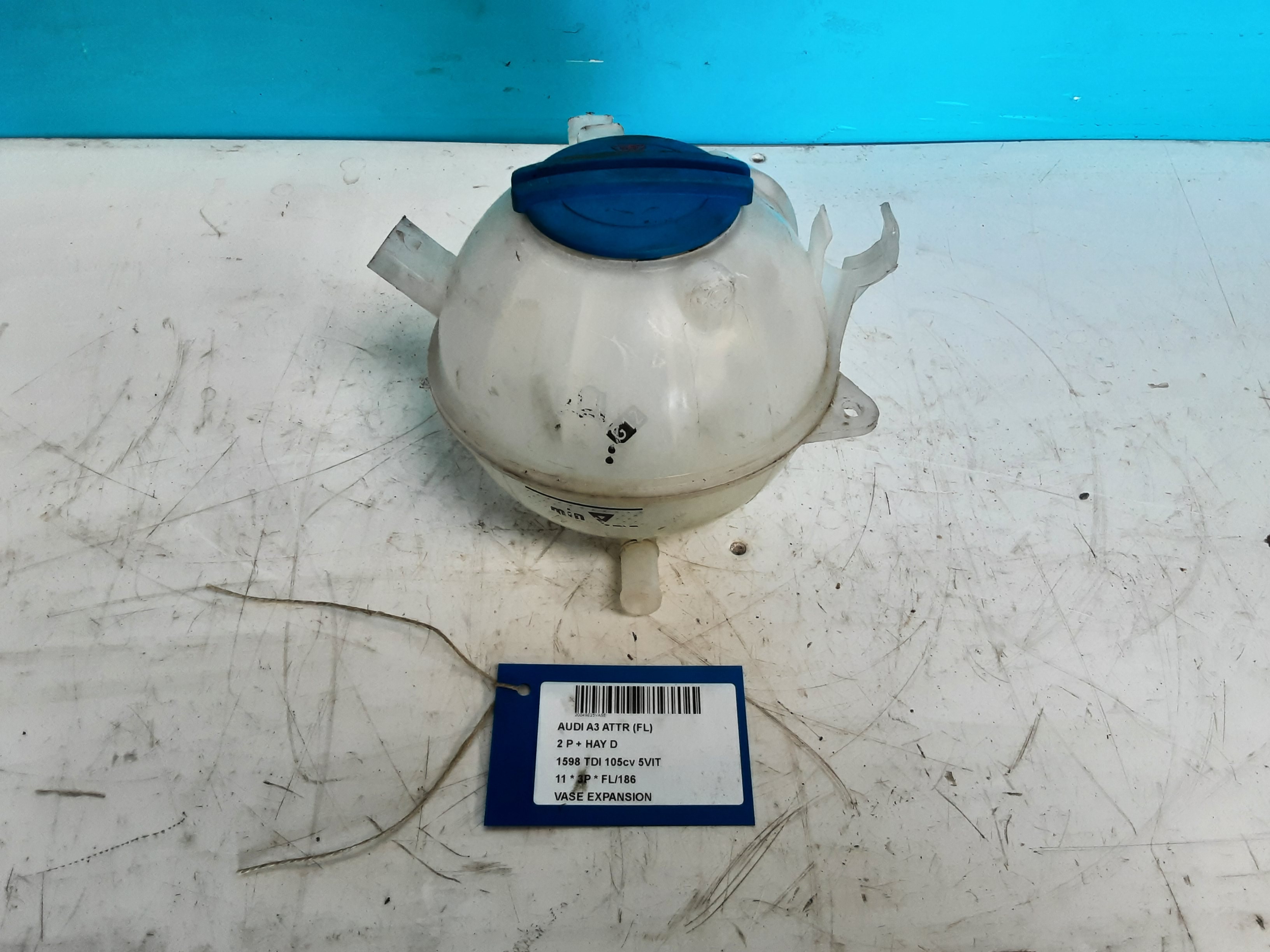 EXPANSIERESERVOIR Audi A3 8/08 - 12