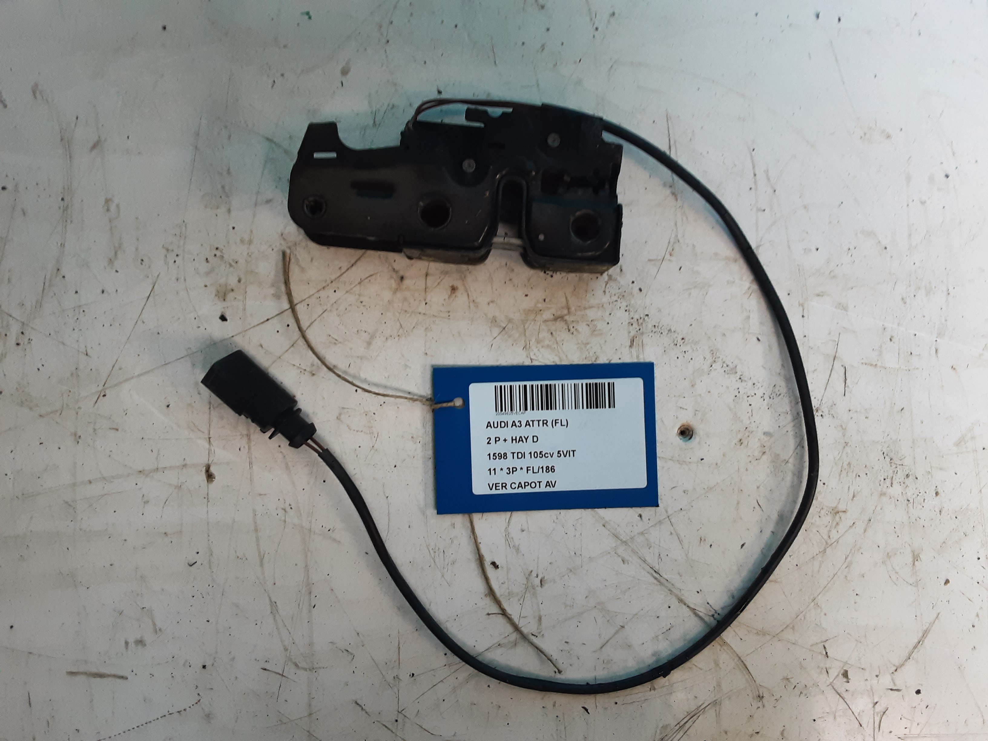 DRUKVEER MOTORKAP Audi A3 8/08 - 12