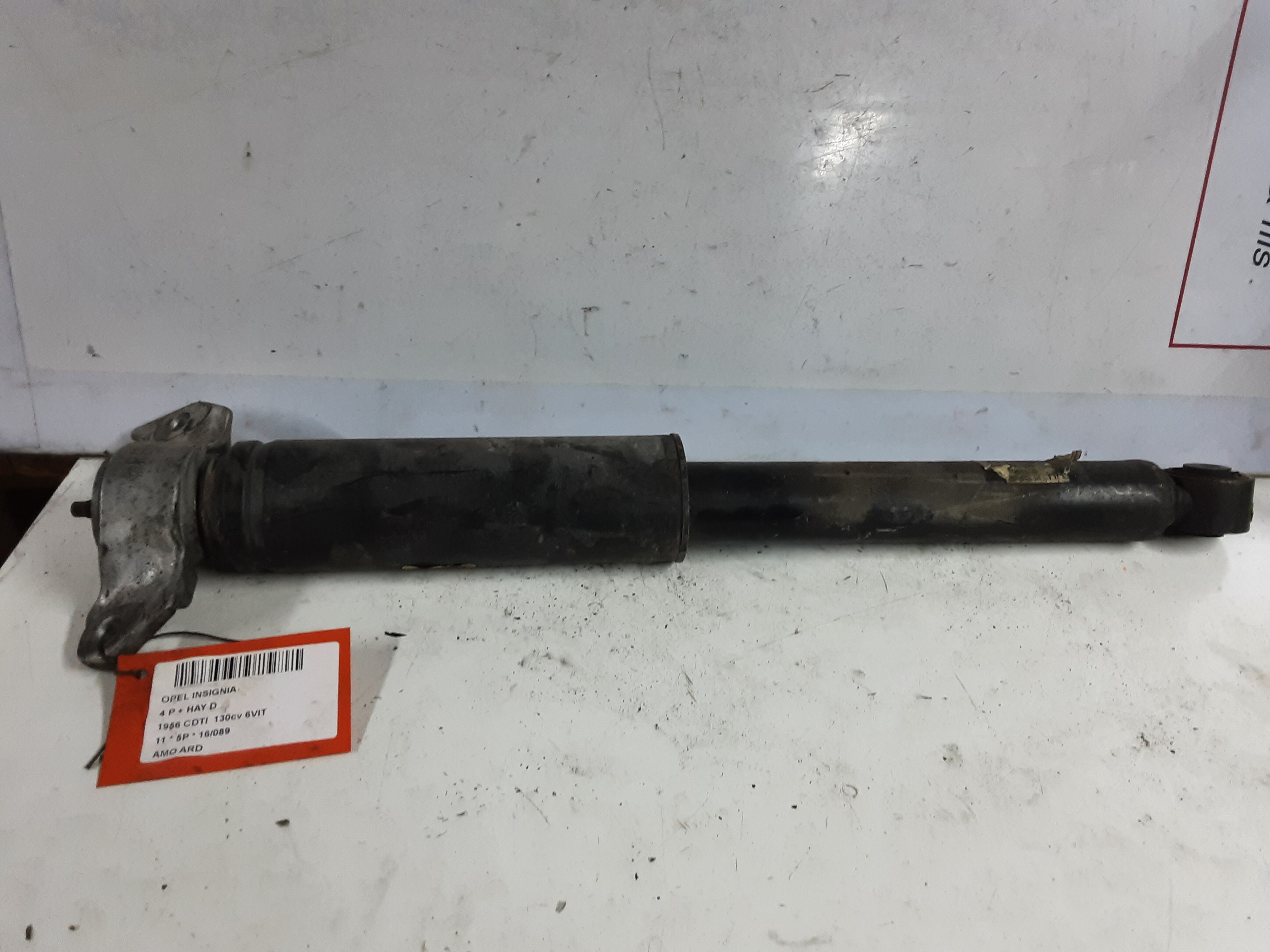 SCHOKBREKER ACHTER RECHTS Opel INSIGNIA 08 - 13