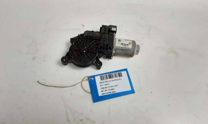 MOTEUR DE VITRE DE PORTE AVANT GAUCHE Vw POLO (9N3) 5/05 - 5/09