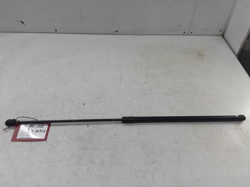 VERIN DE CAPOT AVANT Vw GOLF V 11/03 - 08