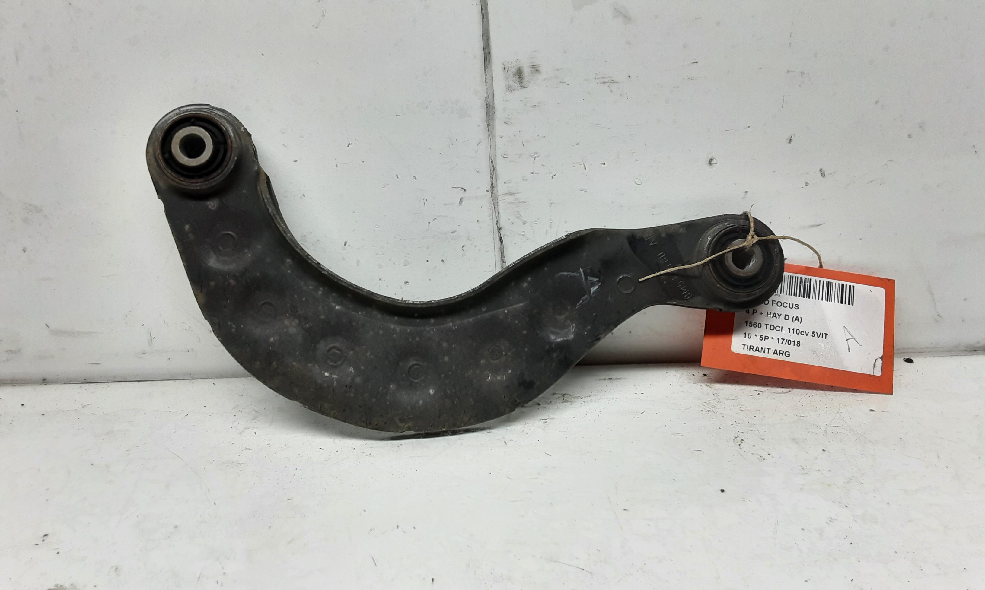 DRAAGARM ACHTER LINKS Ford FOCUS (3) 08 - 02/11