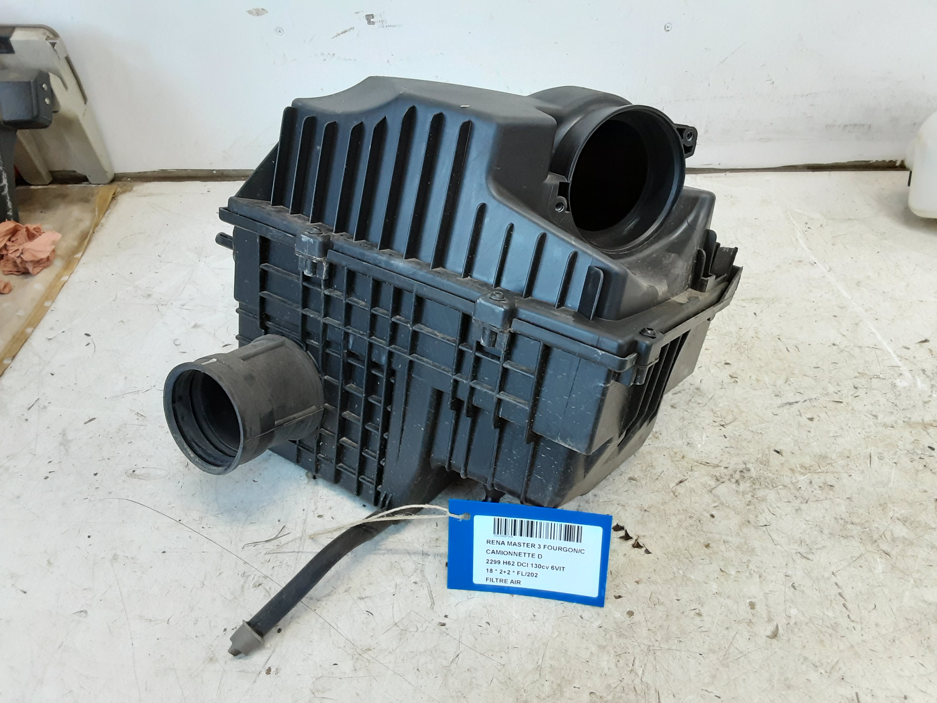 LUCHTFILTER Renault MASTER 10 - 8/19