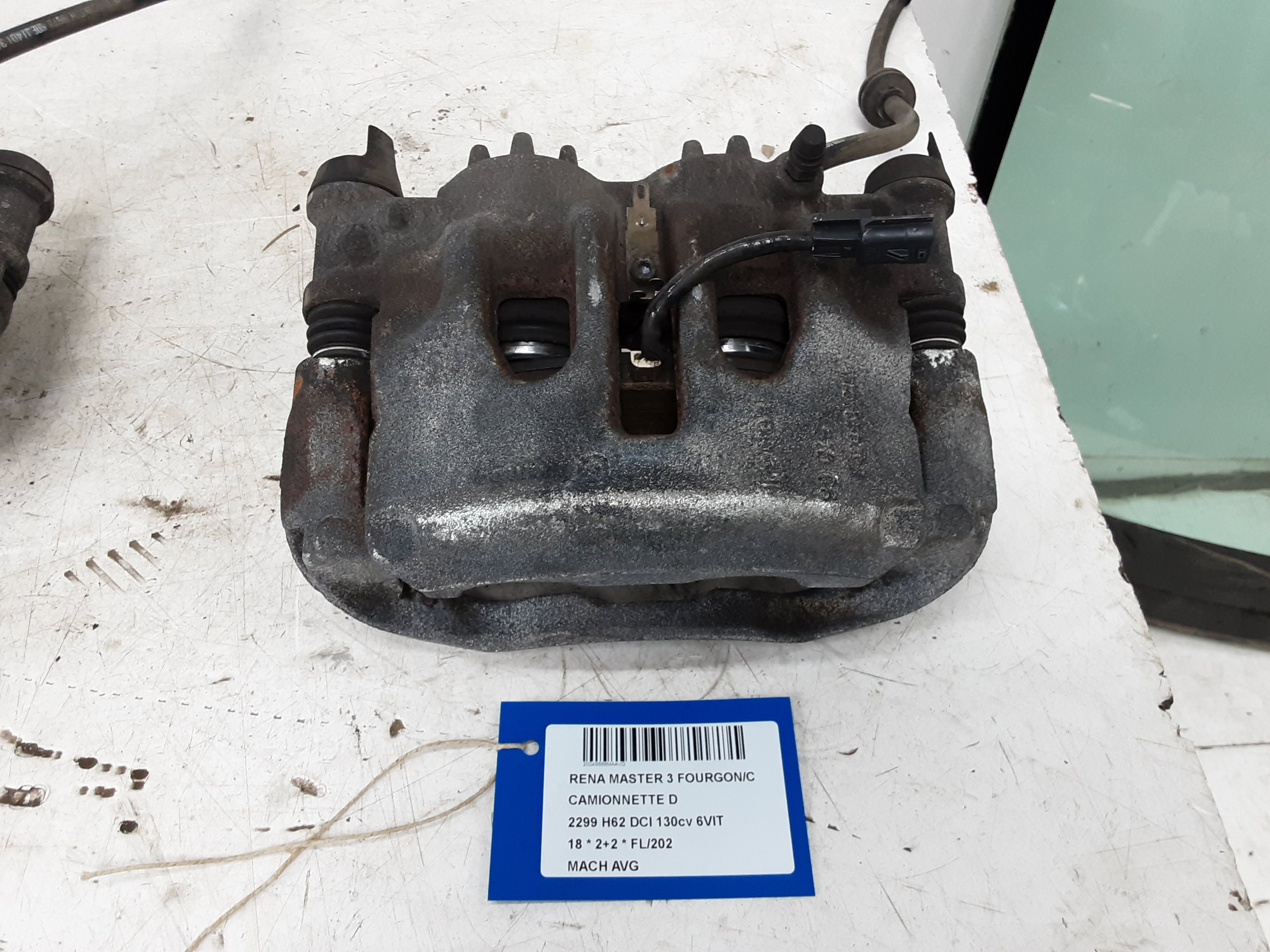 REMKLAUW VOOR LINKS Renault MASTER 10 - 8/19