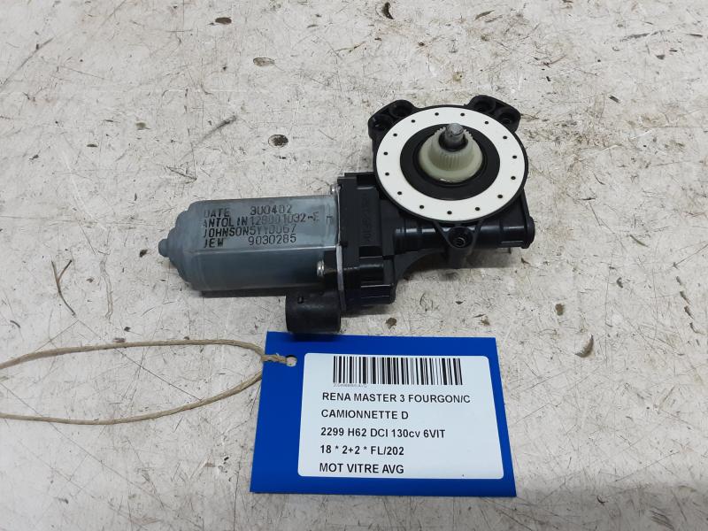 MOTEUR DE VITRE DE PORTE AVANT GAUCHE Renault MASTER 10 - 8/19