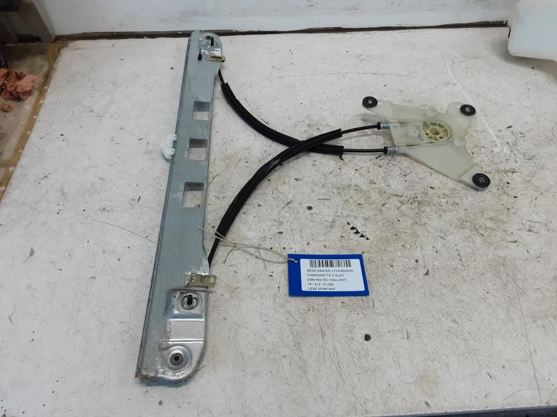 LEVE-VITRE DE PORTE AVANT DROITE Renault MASTER 10 - 8/19