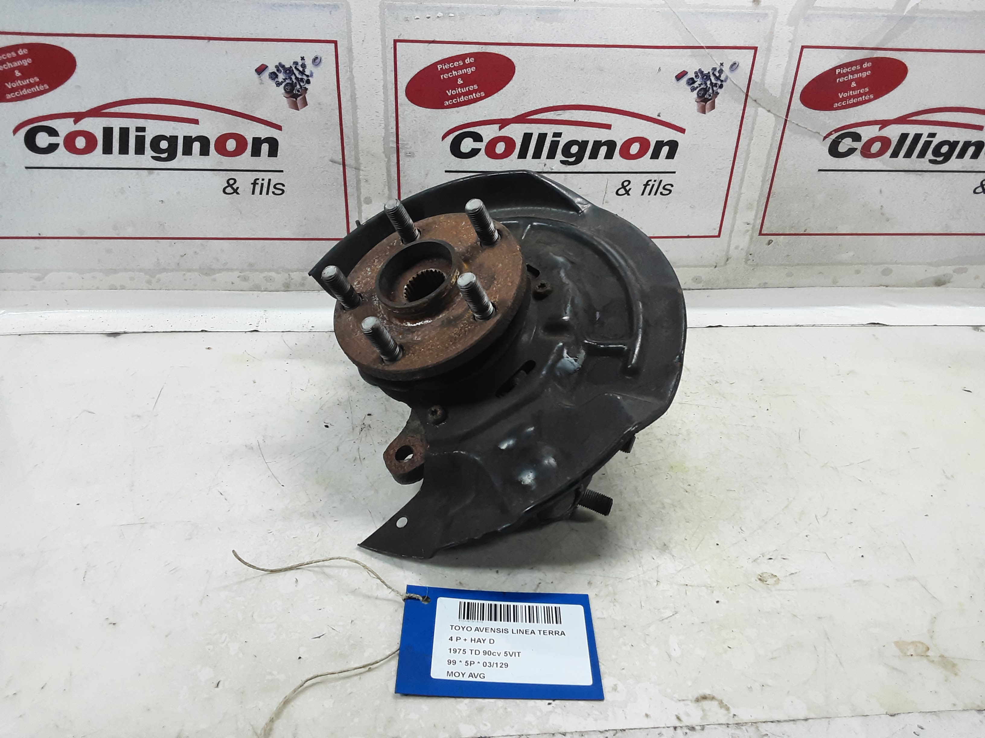 WIELNAAF VOOR LINKS Toyota AVENSIS 98 - 03 T22