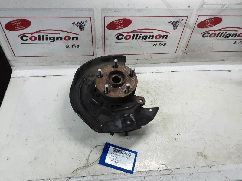 WIELNAAF VOOR RECHTS Toyota AVENSIS 98 - 03 T22