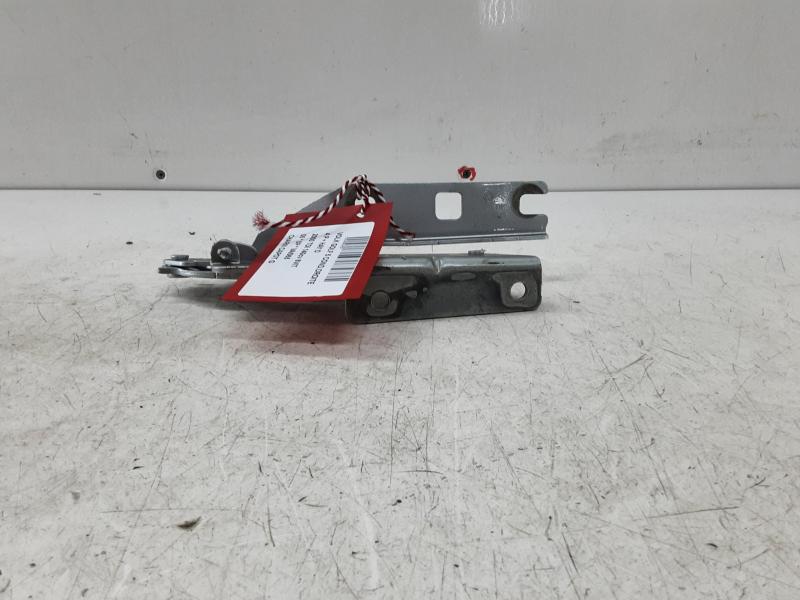 CHARNIERE DE CAPOT GAUCHE Vw GOLF V 11/03 - 08