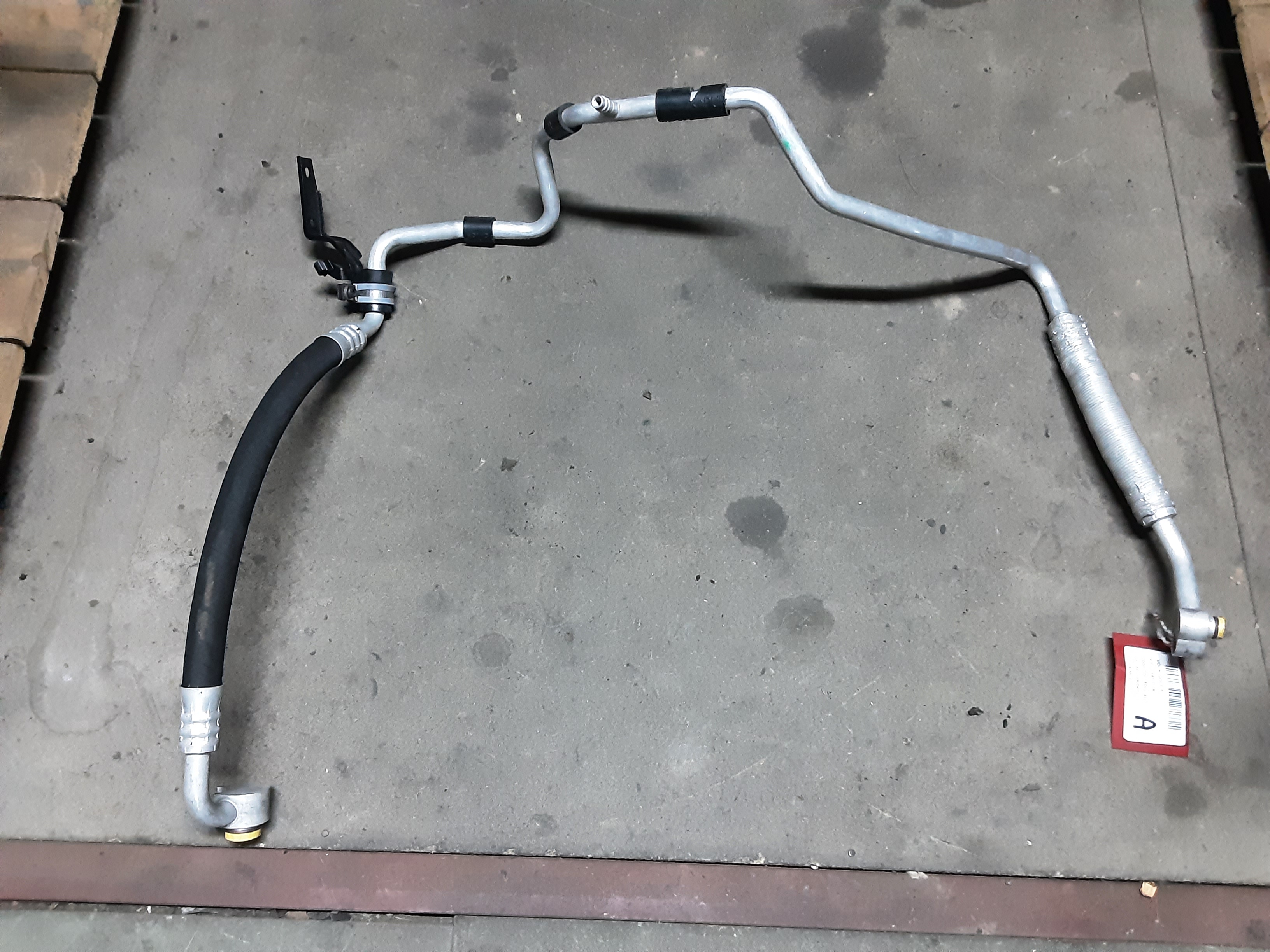 TUYAU D&#039;AIRCO Vw GOLF V 11/03 - 08