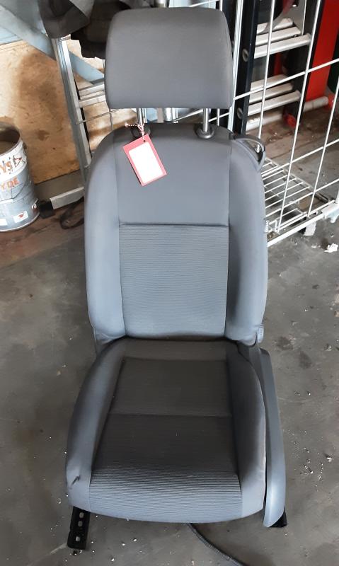 SIEGE AVANT GAUCHE Vw GOLF V 11/03 - 08