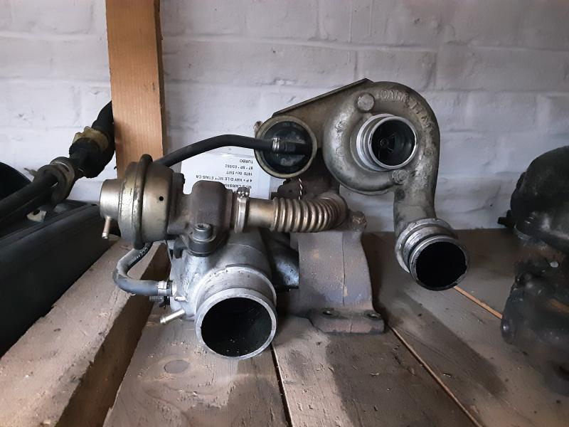 TURBO Mitsubishi CARISMA