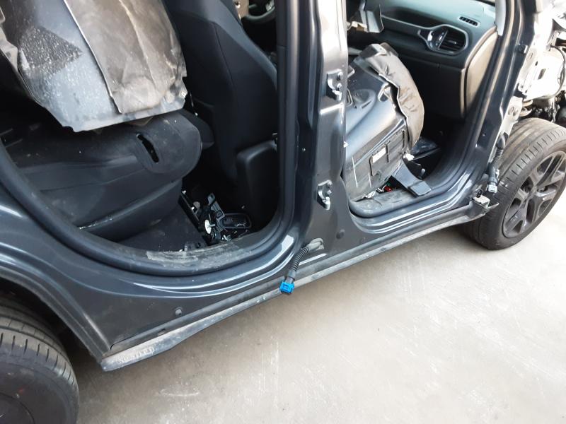 DREMPEL RECHTS Jeep RENEGADE (1) Facelift 9/18+