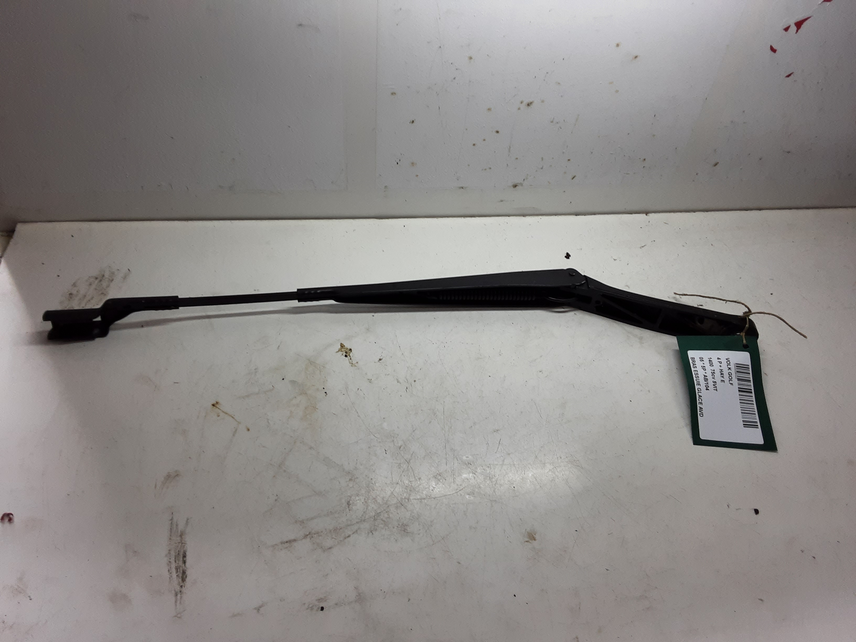 RUITENWISSERARM RECHTS VOOR Vw GOLF V 11/03 - 08