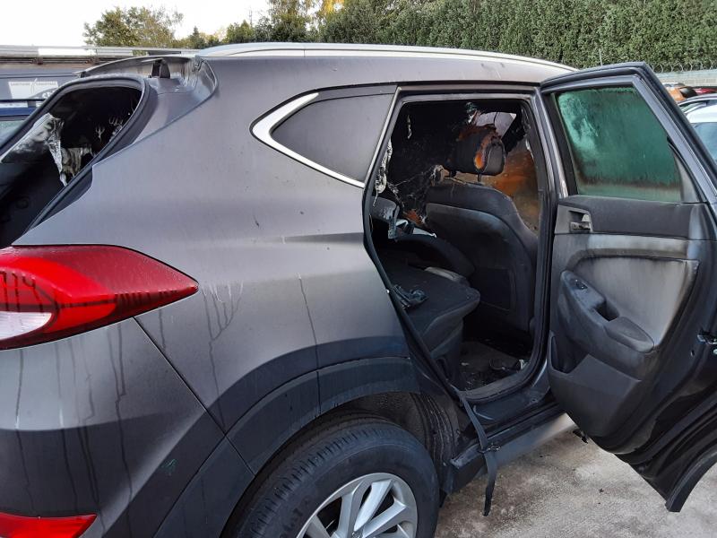 SPATBORD ACHTER RECHTS Hyundai TUCSON (2) 09/15 - 09/18