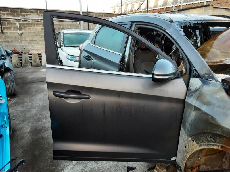 PORTE AVANT DROITE Hyundai TUCSON (2) 09/15 - 09/18