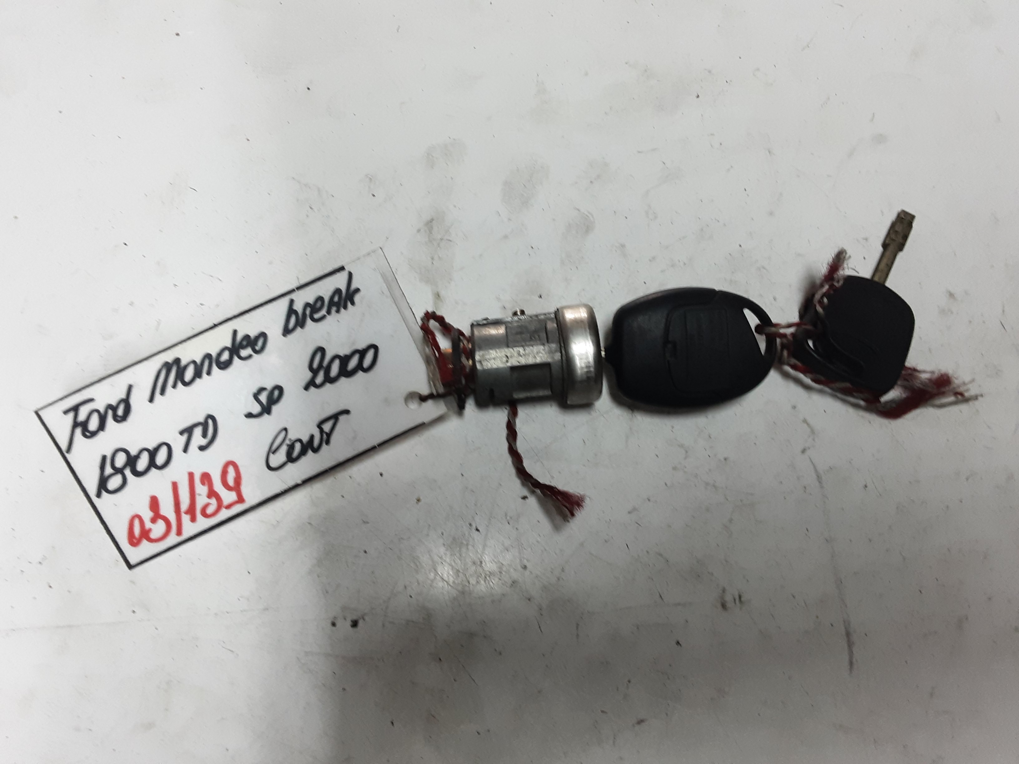 CONTACTSLOT Ford MONDEO 11/96 -  09/00