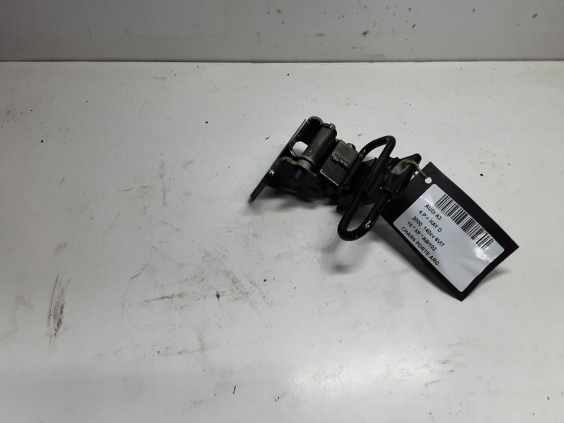 CHARNIERE DE PORTE ARRIERE GAUCHE Audi A3 8/08 - 12