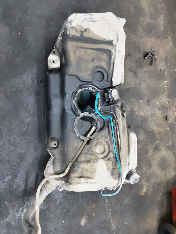 RESERVOIR DIESEL Vw TIGUAN (3) 02/16- 10/20