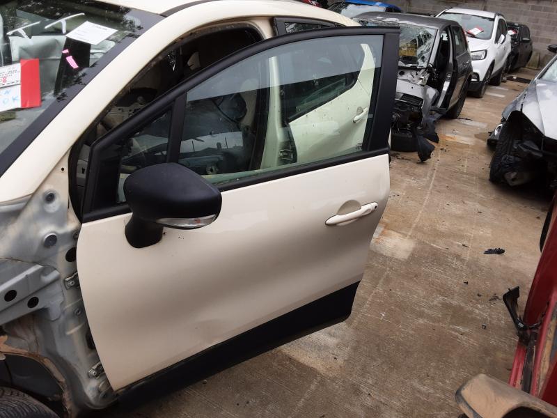 DEUR VOOR LINKS Renault CAPTUR (1) 05/13 - 5/17