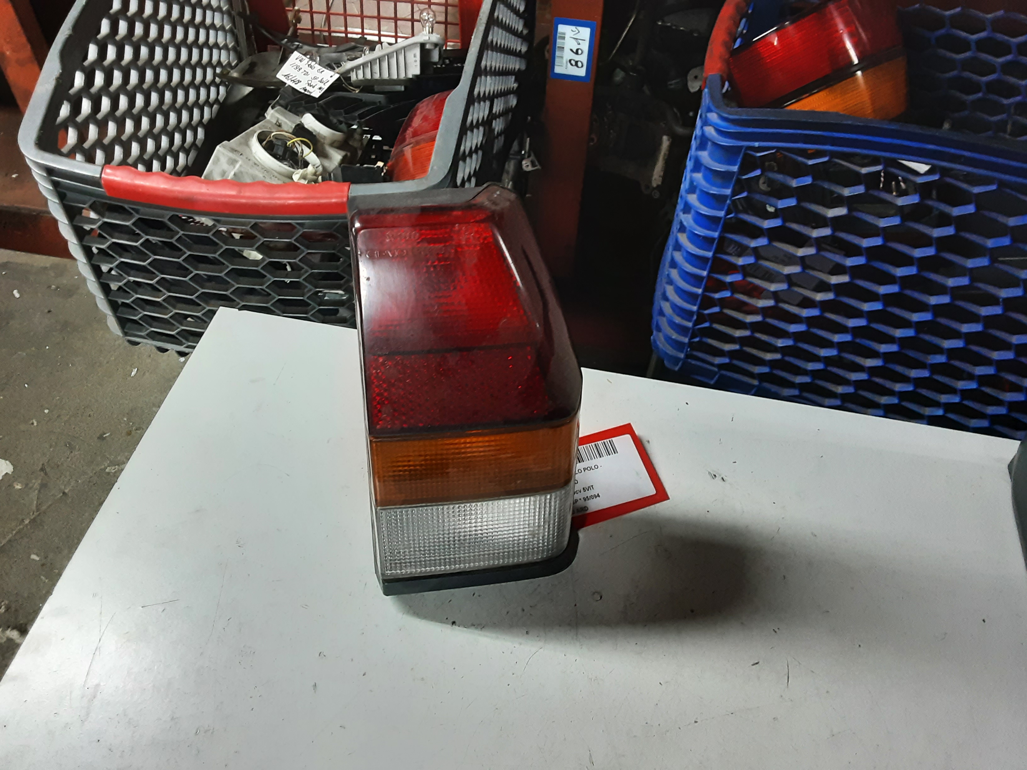 ACHTERLICHT RECHTS Vw POLO (86C) 9/81 - 8/90