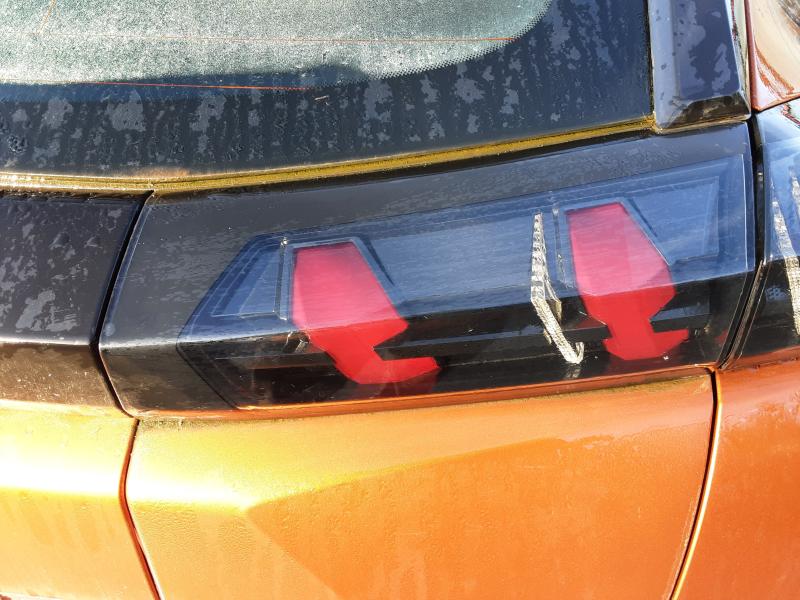 FEU ARRIERE DROIT DE HAYON Peugeot 2008 (2) 8/19 - 5/23