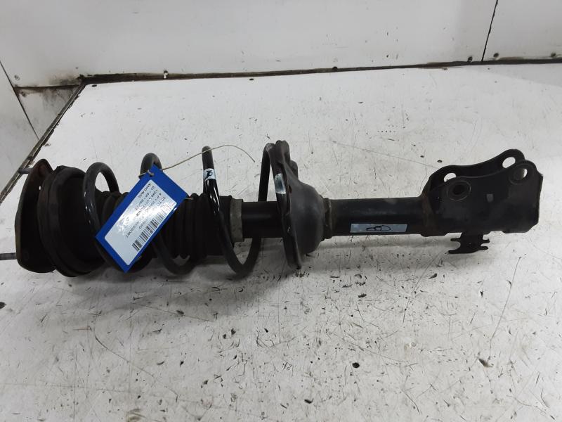 SCHOKBREKER VOOR LINKS Toyota YARIS VERSO 00 - 05