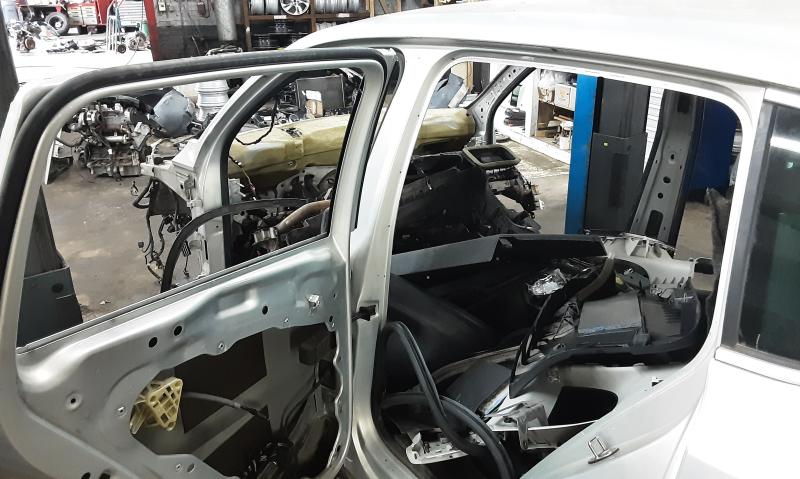 MIDDENSTIJL CENTRAAL LINKS Vw TIGUAN (1) 10/07 - 06/11