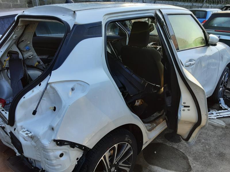 RECHTER HECKFLÜGEL Suzuki SWIFT 4/17+
