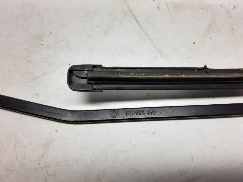 BRAS D'ESSUIE-GLACE AVANT DROIT Vw GOLF V 11/03 - 08